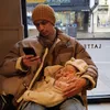 Meski Belum Menikah di Usia 34 Tahun, Ini 7 Potret Dimas Beck Momong Keponakan yang Begitu Kebapakan - Calon Family Man