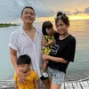 7 Potret Dirly Idol Eks Suami Celine Evangelista Bersama Keluarga Baru, Harmonis Bareng Istri - Punya 2 Anak