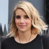 Tanpa Make Up, Emma Roberts Tetap Pede 'Melenggang' di LA