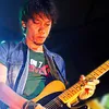 Bukan Cuma Jago Main Gitar, Inilah 'Skill' Lain Eross Chandra