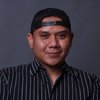 Fadly Mainkan 'Kasih Tak Sampai' Pakai Ukulele, Penonton Terenyuh