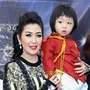Tetap Cantik di Usia 40 Tahun, Ini Rahasia & Tips Fitri Handayani