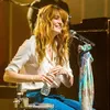 Tak Jadi Headline Glastonbury, Apa Kata Florence and The Machine?