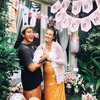 7 Potret Baby Djiwa Anak Nadine Chandrawinata yang Dapat Kejutan Ala Jerman Saat Pulang ke Rumah, Unik Banget Ada Dekorasi Jemuran Baju