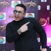 Gilang Vs Irwan Tirukan Gaya Ariel NOAH - Charly ST 12, Siapa yang Lebih Mirip?