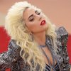 Jadi 'Koboi' Seksi, Lady Gaga Pakai Outfit Terbuka & Minim Bahan