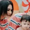 Perayaan Ultah Gendhis Anak Nella Kharisma, Dua Tahun Sudah Punya Adik Kecil Yang Cantik