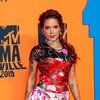 Ikut Aksi Unjuk Rasa Black Lives Matter di AS, Halsey Tertembak Peluru Karet