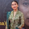 Mengaku Kesulitan Ketika Harus Berdialog Sunda di Film ‘BEFORE, NOW & THEN’, Happy Salma: Laura Basuki Lebih Bisa