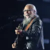 Iwan Fals Puji Vokal Felicia The Icon di HUT SCTV 36 Xtraordinary