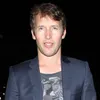 James Blunt Memasukkan Semangat Carrie Fisher Pada Album Barunya