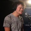 Alunan Musik Romantis Iringi Jamie Cullum Nyanyi 'Shake It Off'