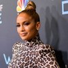 Jennifer Lopez Merasa Terharu Saat Terima Michael Jackson Vanguard di MTV VMA 2018