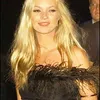 Kate Moss Bugil dan Orgasme di Video Klip