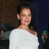 Putus dari Jamie Foxx, Katie Holmes Tertangkap Kencan Bareng Chef Ganteng