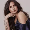 Kim Kardashian 'Jiplak' Kostum Halloween Demi Lovato, Keren Mana?