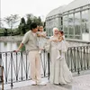 7 Potret Anisa Rahma Jalani Maternity Shoot di Thailand, Tampil Romantis Bareng Suami - si Kembar Bikin Gemas