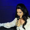 [Video] Lana Del Rey Bermesraan di Pantai West Coast