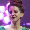 Demi Keamanan, Lana Del Rey Pilih Tunda Konser di Israel