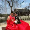 Liburan di Korea Bersama Istri, Pasha Ungu dan Adelia Mesra Foto Bareng Pakai Hanbok