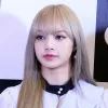 Lisa BLACKPINK Tertangkap Santai di Kafe Hotel Jakarta, Bikin Orang Heboh