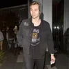 Yah, Vokalis 5 Seconds Of Summer Ternyata Sudah Punya Pacar