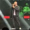 Maher Zain & Harris J Getarkan Surabaya: Konser Penuh Haru Dari Dua Musisi Dunia