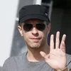 Chris Martin Ketahuan Kencan Dengan Wanita Cantik, Pacar Baru?