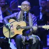 Mengenal Lebih Dekat Ebiet G. Ade: Sang Legenda Musik Indonesia