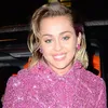 Miley Cyrus Dikabarkan Sedang Mengerjakan Musik Terbarunya!