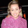 Miley Cyrus Sebut Kalau Dirinya Menulis Lagu Dalam Mimpi