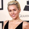 Rilis Single, Miley Cyrus Akui Telah Bebas Dari Ganja & Alkohol