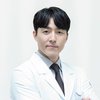 10 Potret Lee Moo Saeng, Dokter Penyelamat 'THE WORLD OF THE MARRIED' - Adik Tiri Ji Sun Woo?