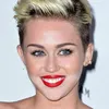 Nas: Tuhan Memberkati Miley Cyrus!