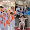 Hampir Batal Berangkat Umrah, 10 Potret Perjuangan Nini Carlina Sebelum ke Tanah Suci - Anak dan Orang Tua Sakit