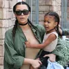 [FOTO] Masih 2 Tahun, North West Sudah Berani Pakai Wig