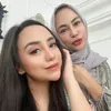 7 Potret Salmafina Sunan dan Ibunda bak Kakak Adik, Sama-Sama Cantik - Hubungan Tetap Dekat Meski Beda Agama