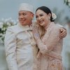 10 Potret Bahagia Vicky Prasetyo dan Kalina Ocktaranny di Hari Pernikahan, Dari Akad Hingga Resepsi
