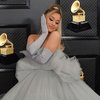 11 Foto Red Carpet Grammy Awards 2020, Yuk Intip Gaya Billie Eilish Sampai Ariana Grande!