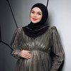 7 Maternity Shoot Siti Nurhaliza, Kehamilan Kedua Makin Cantik dan Glowing