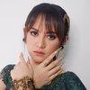 7 Potret Kocak Happy Asmara yang Gak Jaim Banget, Pose Angle 'Terlarang' Hingga Sopir Truk