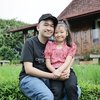 7 Potret Ruben Onsu Dilarikan ke ICU, Tubuh Lemah Penuh Selang Infus di Tangan dan Kaki - Tangis Putrinya Pecah Seketika