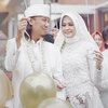 8 Foto Pernikahan Kedua Ade Jigo, Digelar Khidmat Penuh Kebahagiaan