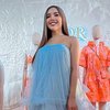 8 Potret Millen Cyrus Saat Hadiri Event Pop-Up Store Dior di Bali Jadi Sorotan