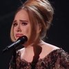 FOTO: 3 Tahun Tak Berkunjung, Tangis Adele Pecah di New York