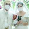 FOTO Pernikahan Kedua Qory Sandioriva, Dipersunting Pilot Duda Gagah - Tak Dihadiri Ramon Y Tungka