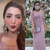 Gaya Cantik Ashanty Hadiri Acara Lamaran Venna Melinda dan Ferry Irawan, Pakai Dress Pink Banjir Pujian Dari Netizen