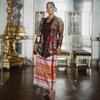 Indonesia Banget! Intip 9 Potret Tara Basro Pancarkan Pesona Elegan Pakai Kebaya dan Sarung Saat Kunjungi Istana Versailles di Prancis