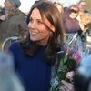 Pakai Heels Saat Hamil, Sepatu Kate Middleton Tersangkut Lubang
