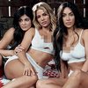 Photoshoot Calvin Klein, Kendall Topless - Kylie Tutupi Perut